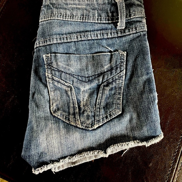 Miley Cyrus Max Azria Denim Shorts Size 3 - Picture 4 of 5